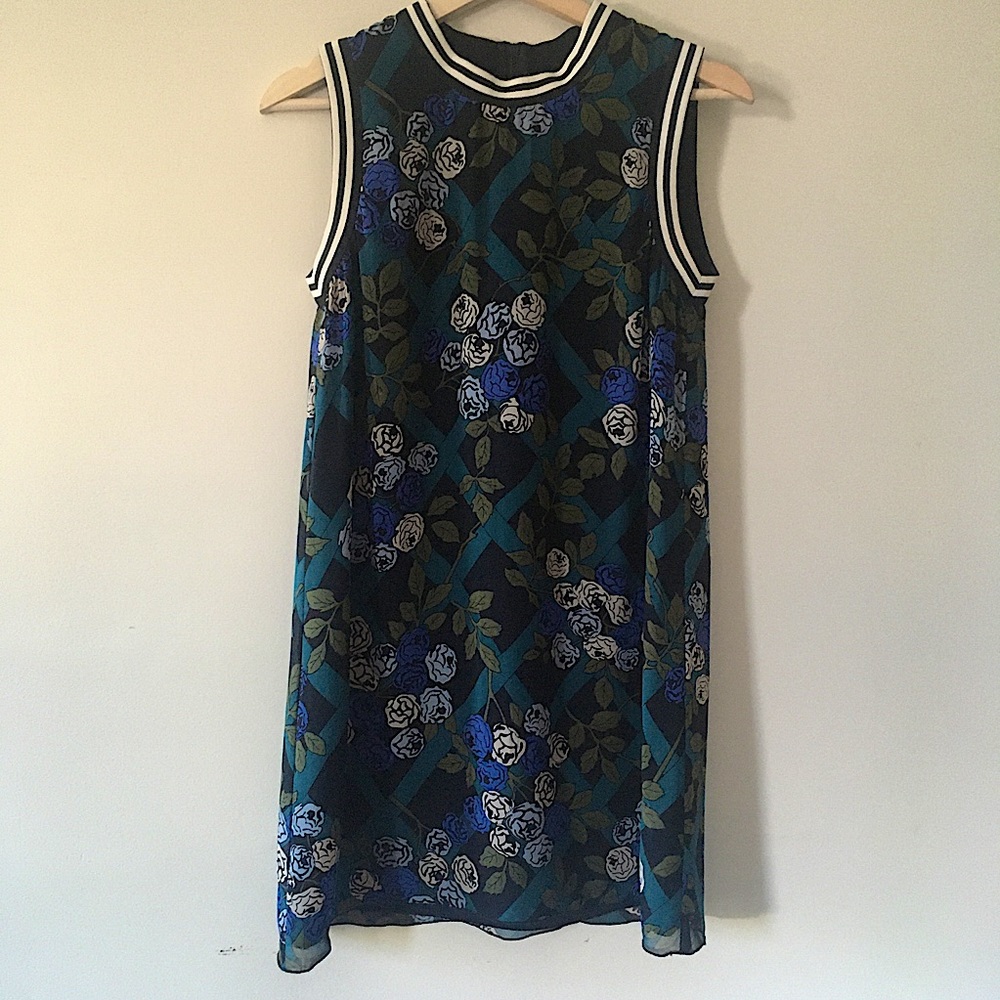 ANNA SUI Trellis floral pattern silk dress. Resort 18.